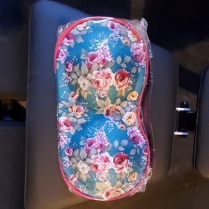 Travel bra case
